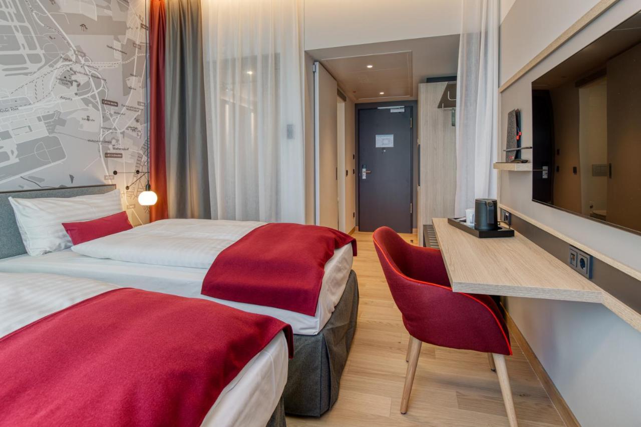 Intercityhotel Berlin Airport Ber Terminal 1 & 2 Schoenefeld Luaran gambar Room interior