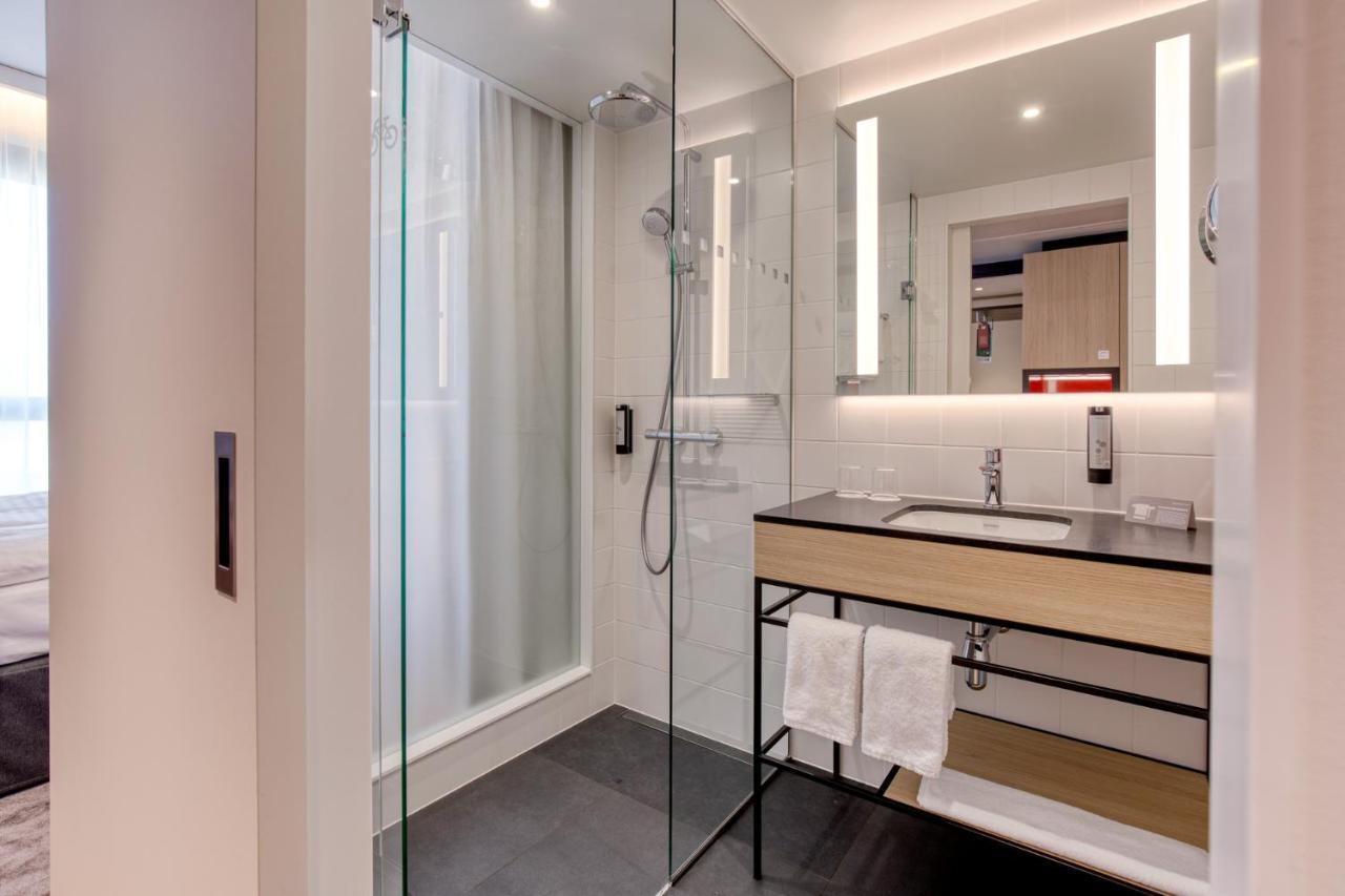 Intercityhotel Berlin Airport Ber Terminal 1 & 2 Schoenefeld Luaran gambar Bathroom