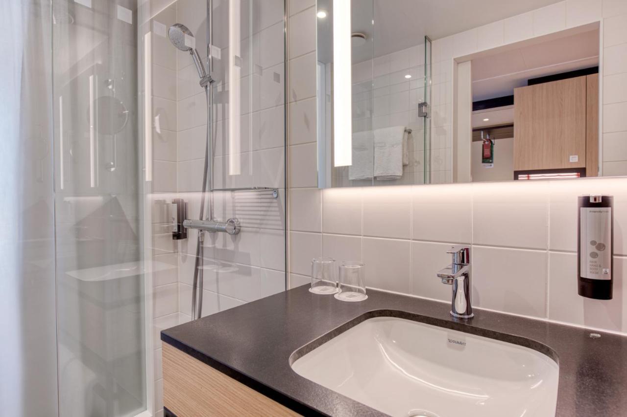 Intercityhotel Berlin Airport Ber Terminal 1 & 2 Schoenefeld Luaran gambar Bathroom