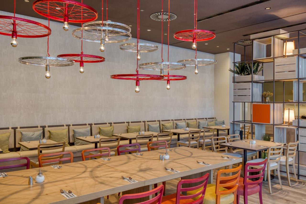 Intercityhotel Berlin Airport Ber Terminal 1 & 2 Schoenefeld Luaran gambar Restaurant interior design